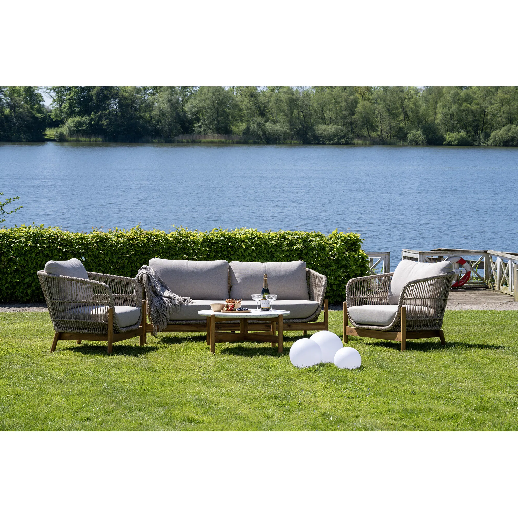 Stolik kawowy okrągły TERRACINA lastryko, akacja FI 85 cm - biały, naturalny - 7511022