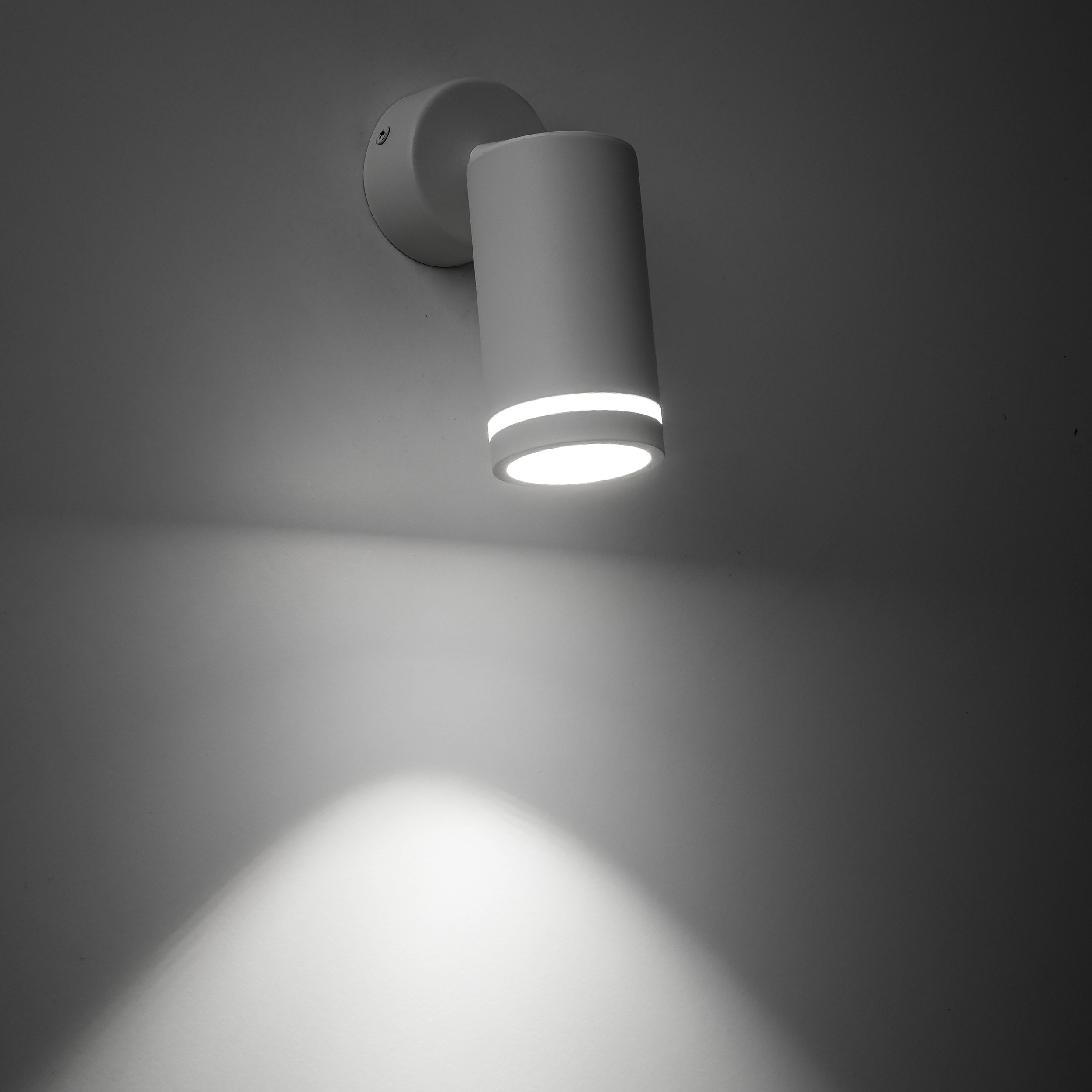 Lampka JET biała regulowana z świecącym pierścieniem 15x13x5cm - TK_6911