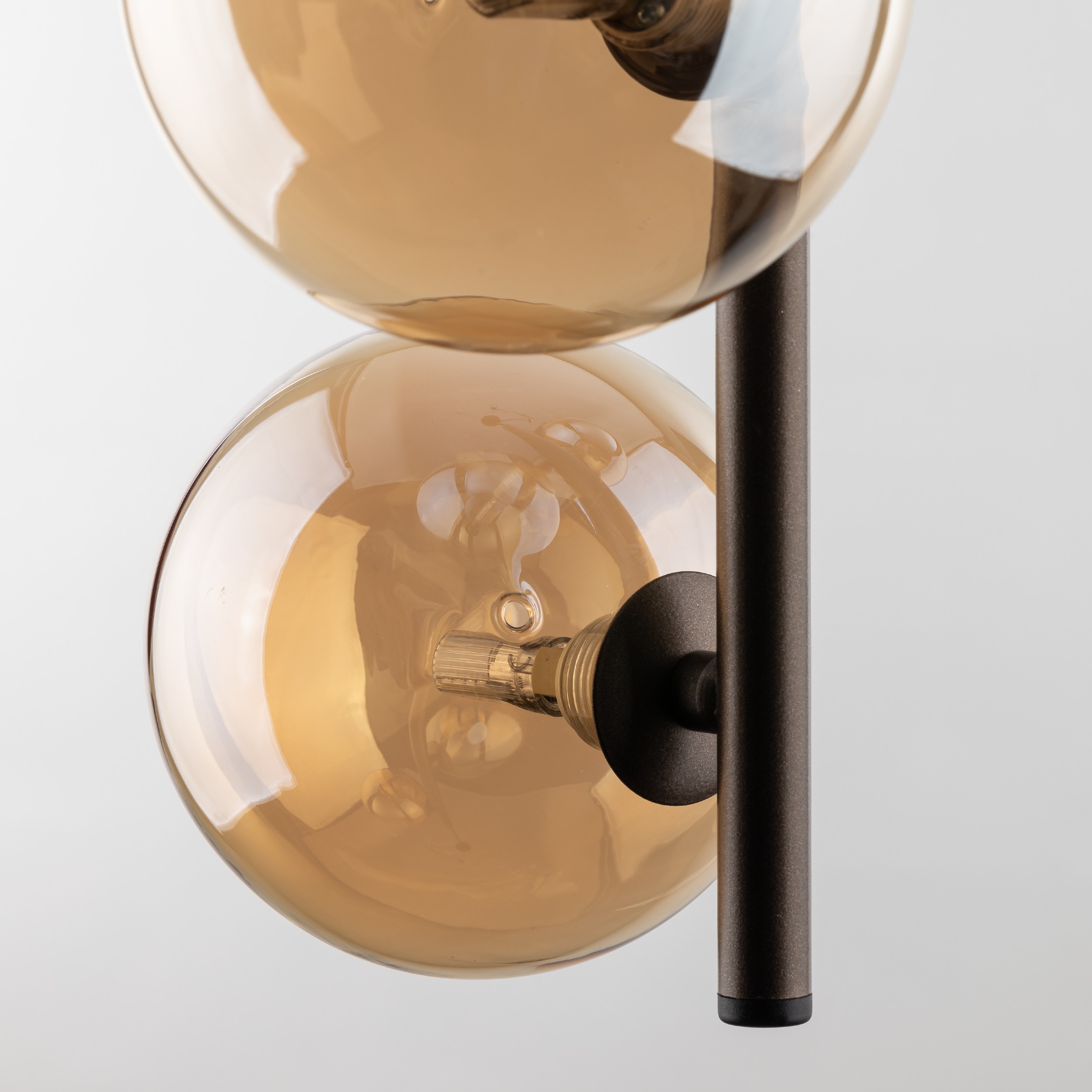 Lampa wisząca ESTERA brązowa z bursztynowymi okrągłymi szklanymi kloszami 120x23cm - TK_6188
