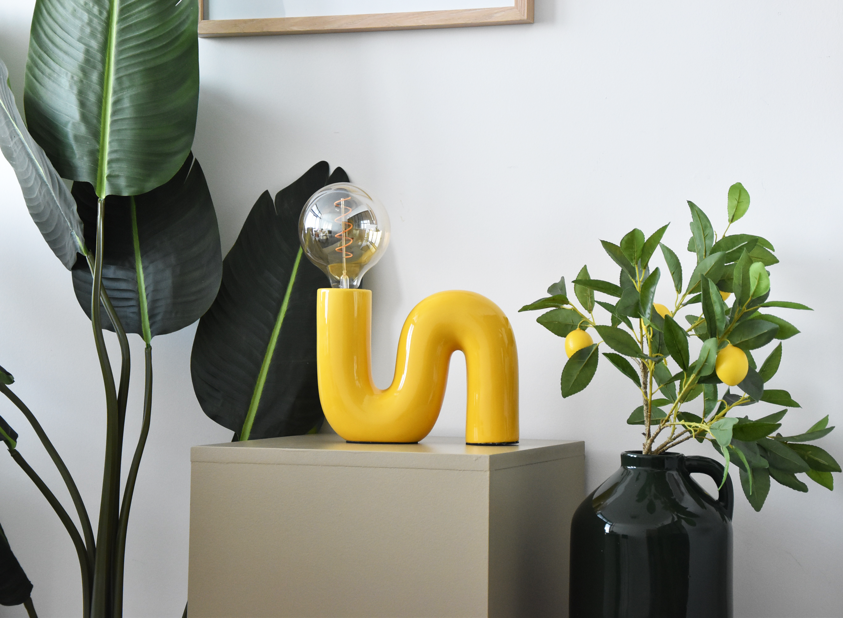 Lampa biurkowa POP SERPENT, żółta ceramiczna z tekstylnym wprzewodem i włącznikiem na przewodzie - LX23817