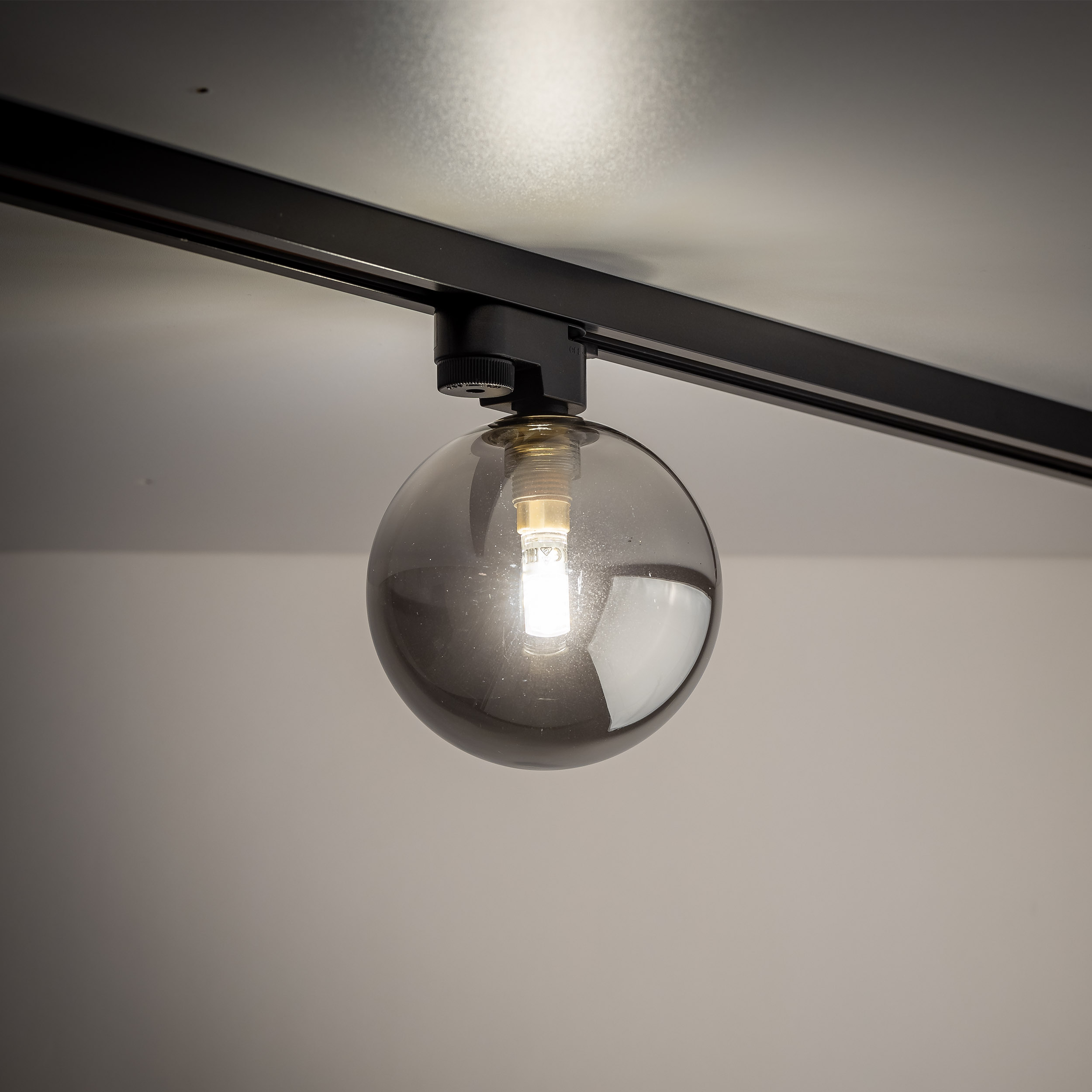 Lampa listwowa TRACER czarna z szarym okrągłym kloszem 17x12cm - TK_4922