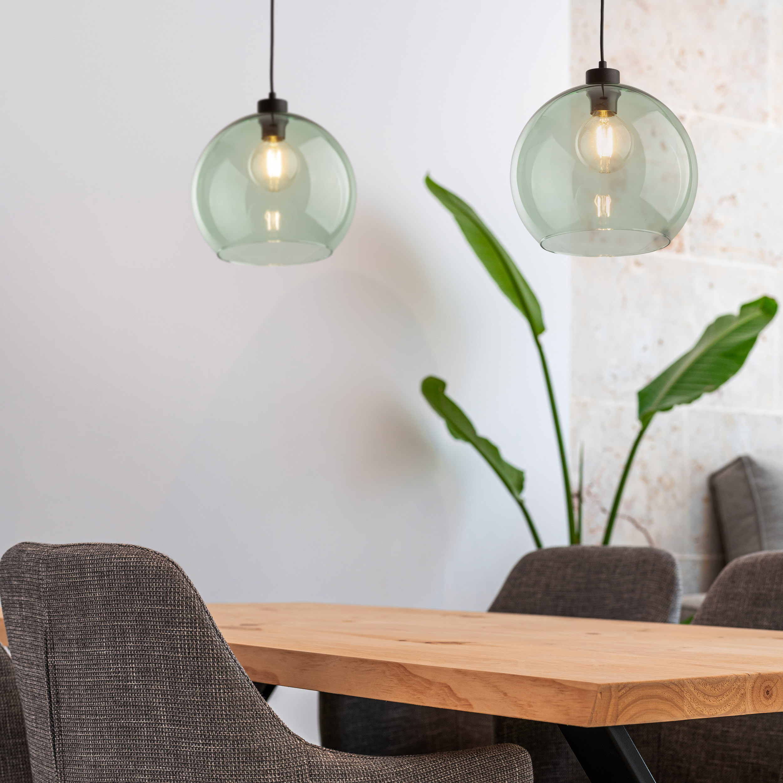 Lampa wisząca CUBUS czarna z zielonym okrągłym szklanym kloszem 175x30cm - TK_6778