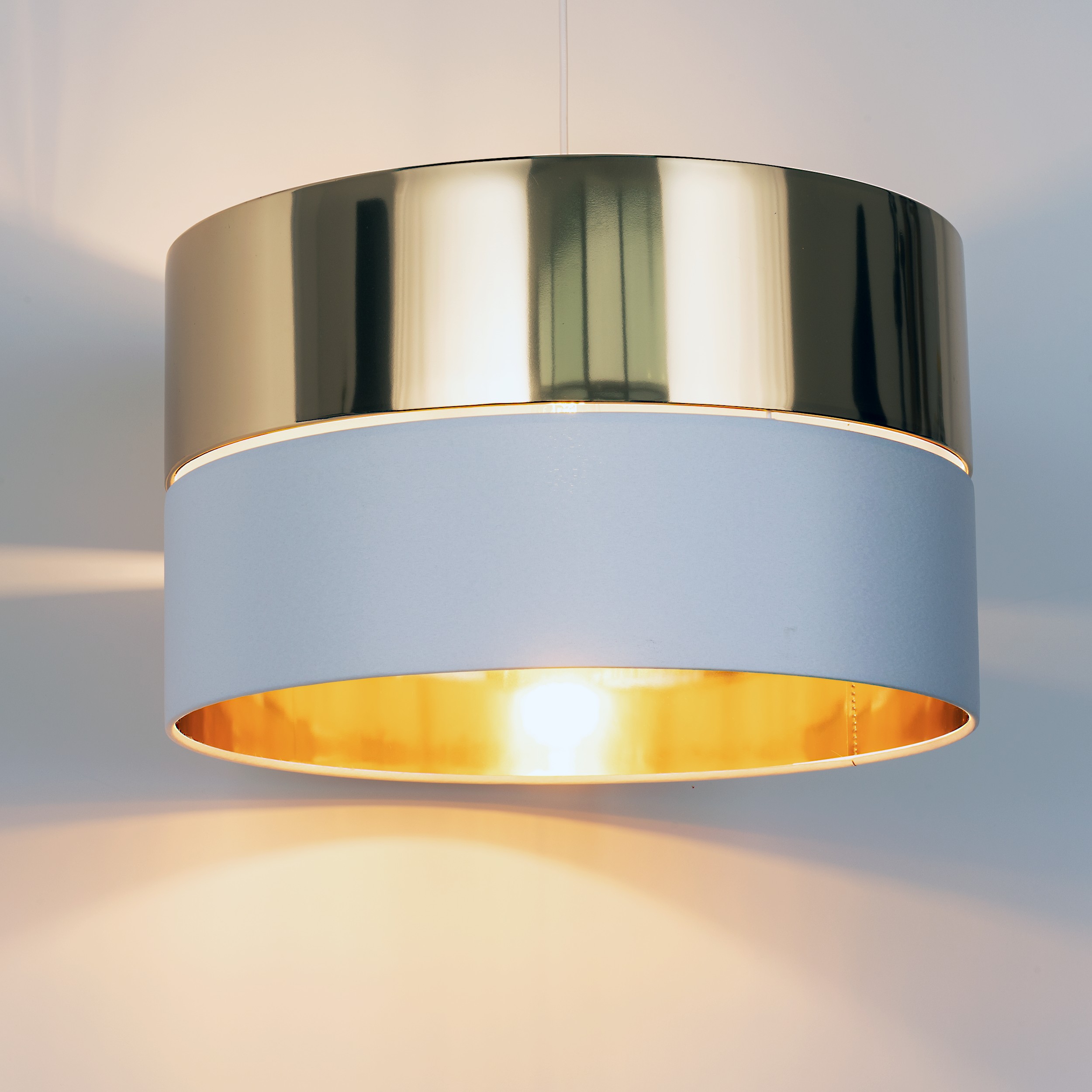 Lampa wisząca HILTON biała ze złotymi elementami 175x50cm - TK_4771