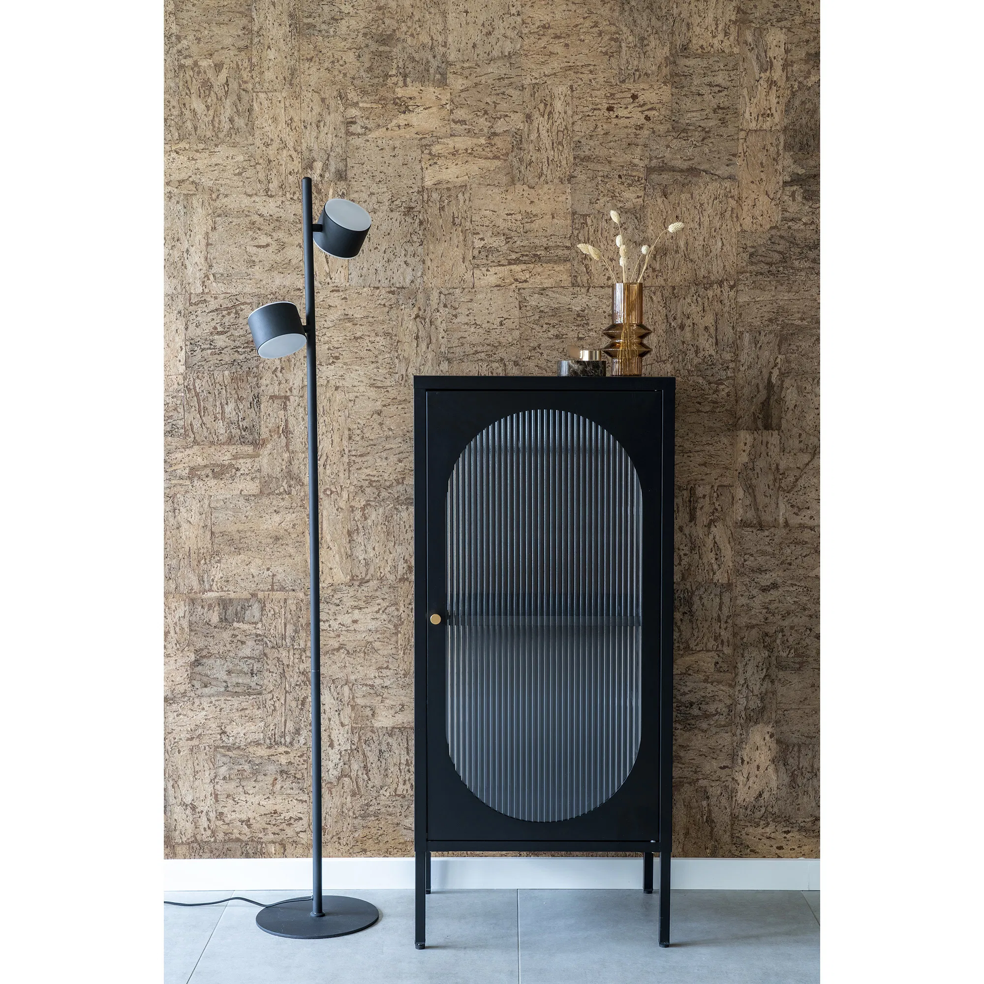 Witryna niska ADELAIDE 1-drzwiowa, falowane szkło 50x35x110 cm - czarna - 3001210