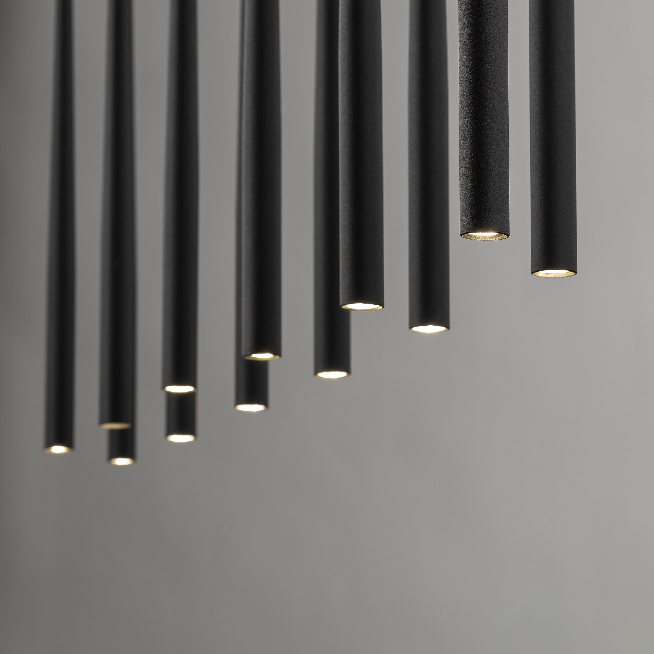Lampa wisząca PIANO czarna na metalowej listwie 140x120x12cm - TK_10115