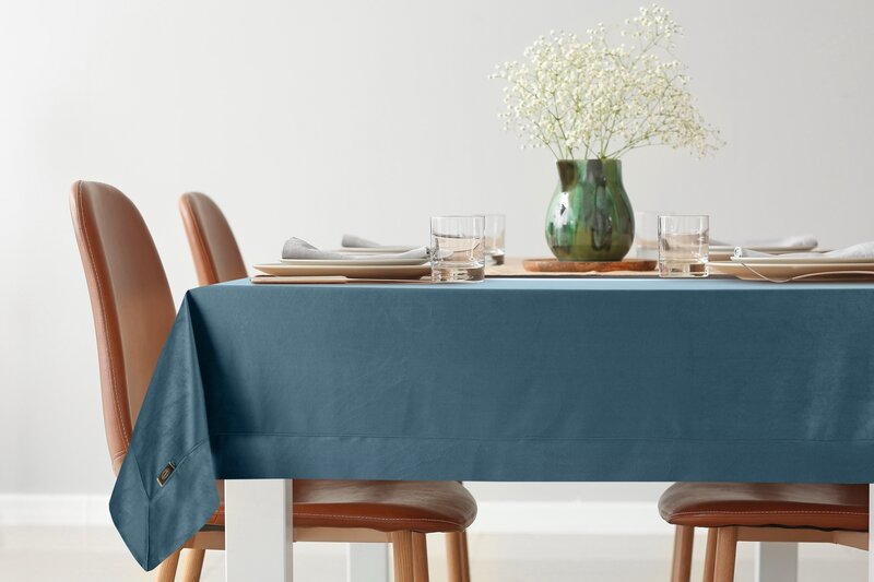 OBRUS VELVET 145X260 CM GRANATOWY - EU_409985