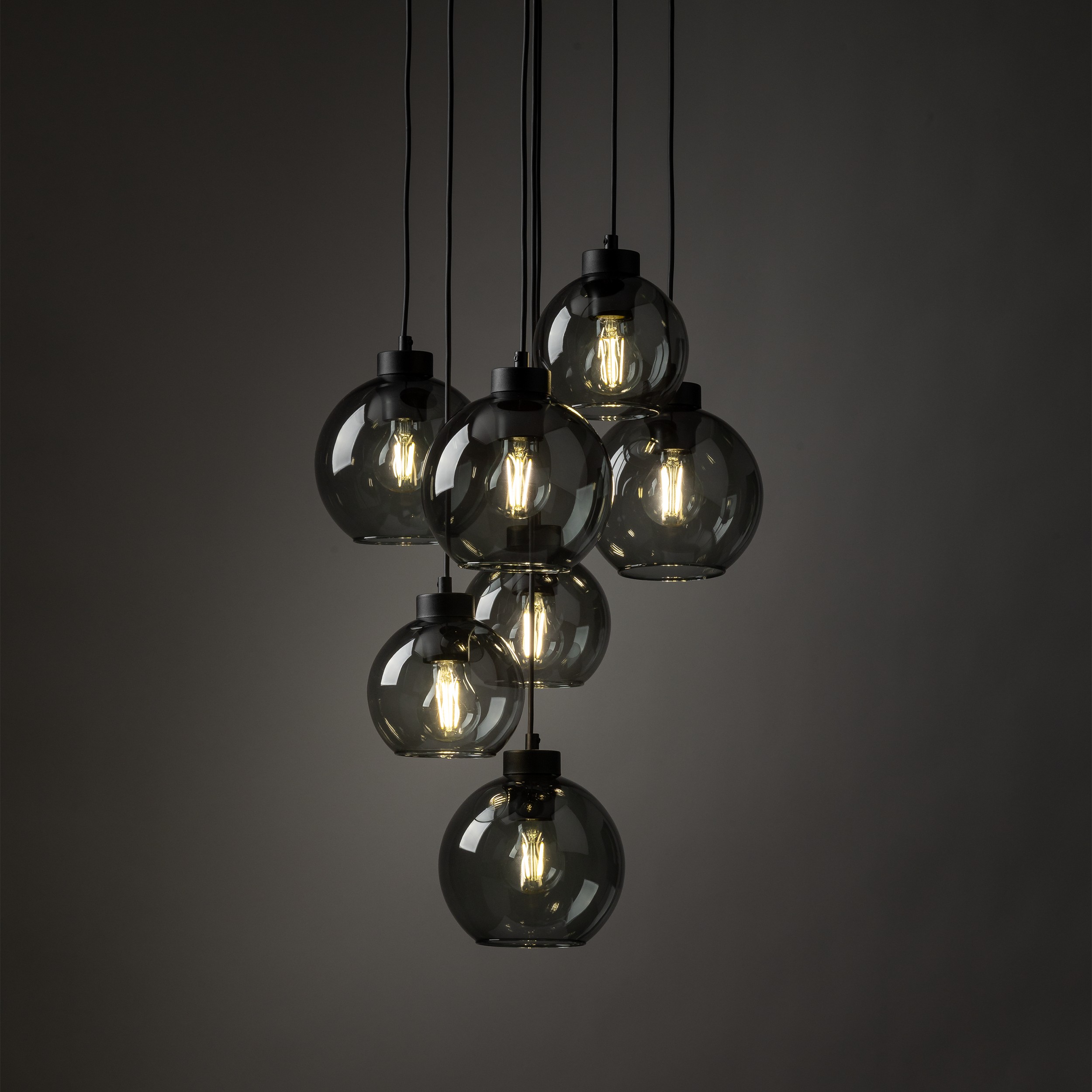 Lampa wisząca CUBUS czarna z szarymi okrągłymi szklanymi kloszami na okrągłej podstawie 140x49cm - TK_10207